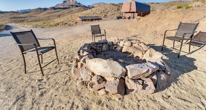 Oatman Studio w/ Fire Pit Near Bullhead City!