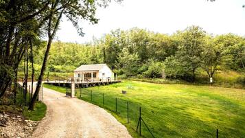 Enceinte de lâhĂ©bergement