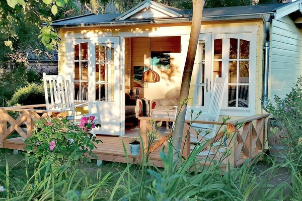 Mom's Bed & Breakfast