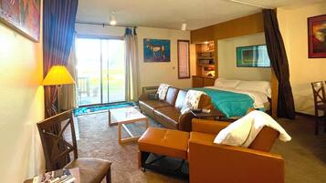 Desk, iron/ironing board, free WiFi, bed sheets