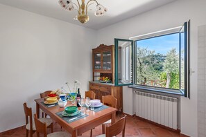 2 bedrooms, Internet - Villa Saretta in Massa Lubrense (Massa Lubrense)