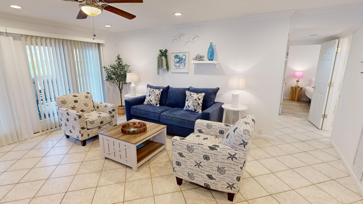 Photo 3 of SPC 1086 ground floor on pool side - dog friendly