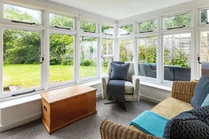 Unclassified image, 3 of 36, button