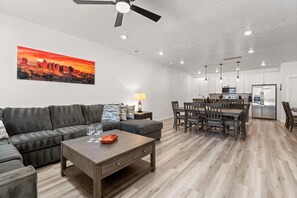 起居區 | 智慧型電視、串流服務