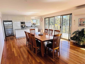 Dining - Beautiful Sunny Home with Stunning Hobart Views (Dynnyrne)