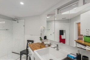Hair dryer, towels