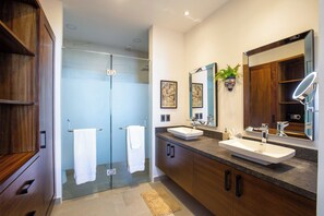 Hair dryer, towels - Rooftop Pool + BBQ Terrace | Luxury Ocean View 2BR (Puerto Vallarta)