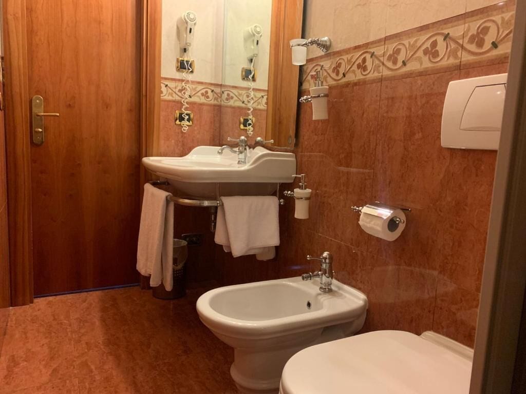 Foto - Consoli Romani Vatican Rooms