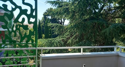 Appartement au Calme 10 mn à Pied Centre Ville