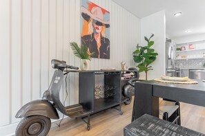 Interior - Golden Hour - Skyline Views and Sunsets (Nashville)