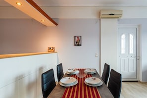 House | 2 bedrooms, Internet