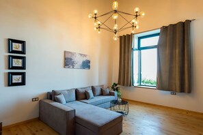 House | 2 bedrooms, Internet - Aigli Seafront Loft-luxury Design Retreat (Kalamata)