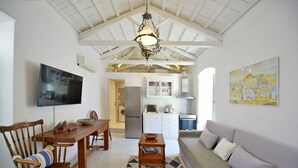 1 bedroom, Internet - A Sea-licious Vacation - Chic Style in Hydra (Hydra)