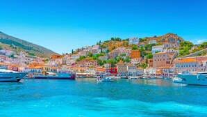 1 bedroom, Internet - A Sea-licious Vacation - Chic Style in Hydra (Hydra)