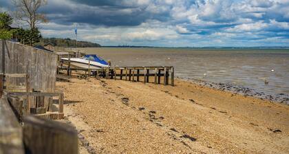 Stone's Throw Away from the English Channel! -Family and Dog Friendly