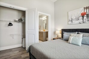 Signature Condo, 1 Bedroom, Non Smoking, Kitchen