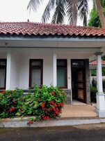 8 habitaciones y ropa de cama 