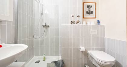 Cosy & quiet apartment w/great transport links