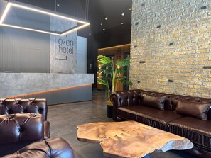 Lobby sitting area - Özen Hotel (Edirne)