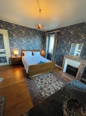 4 Schlafzimmer, Bügeleisen/Bügelbrett, WLAN, Bettwäsche