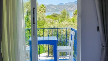 Familienzimmer, Balkon, Meerblick | Hochwertige Bettwaren, Select-Comfort-Betten, Minibar, Schreibtisch