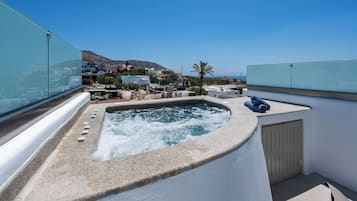 Suíte superluxo, varanda, vista para o mar | Terraço/pátio