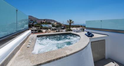Yiota Collection 4 Suites & 4 Prive Jacuzzi