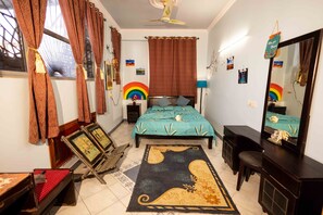 2 bedrooms, WiFi, bed sheets