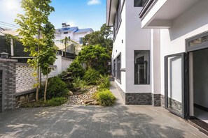 Courtyard - Yen Lam Villa Hotel (Da Lat)