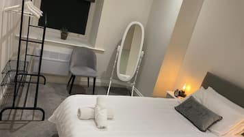 House | 2 bedrooms, free WiFi, bed sheets