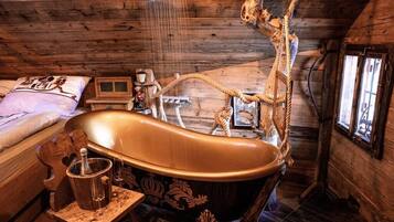 1 dormitorio, cuna de viaje, wifi y ropa de cama