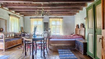 Saxon Romantic , Casa Mare | 2 bedrooms, iron/ironing board