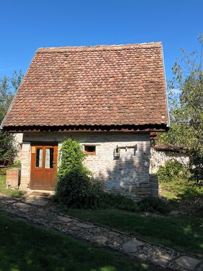 Romantic Cottage, Garden View | Exterior - Dominic Boutique  (Cloa?terf)