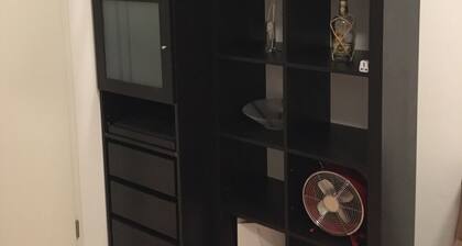 CENTRAL FLAT WITH KITCHEN (13 MIN. TO CITY CENTER)