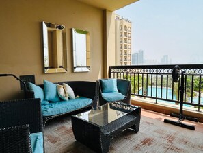 Apartment | Property grounds - Spacious 2BR in Palm Jumeirah (Dubai)