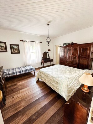 Villa | 4 bedrooms, free WiFi, bed sheets