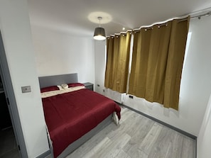 Maison | 6 chambres, accès au Wi-Fi (inclus), literie fournie