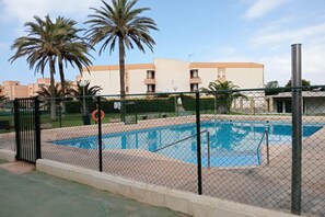 حمام سباحة