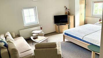 1 chambre, fer et planche Ă  repasser, lit parapluie, Wi-Fi