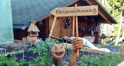 Gemütliches Studio direkt auf dem Rennsteig ,  mitten im Wald