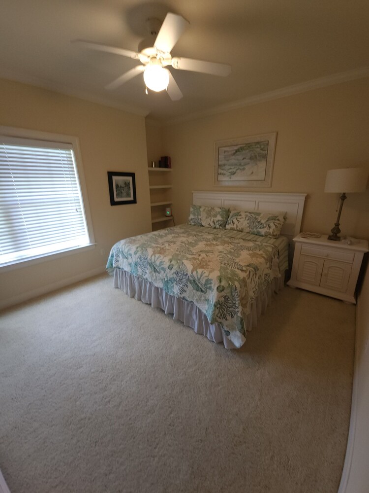 Fabulous Foley near the beach, ball fields, & OWA - Foley | Stayz