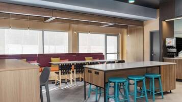 Desayuno buffet incluido todos los días