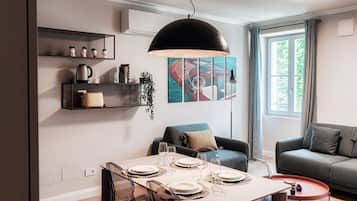 Apartment | 1 bedroom, premium bedding, down comforters, iron/ironing board