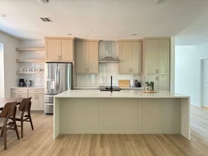 Fridge, microwave, oven, stovetop - Beautiful Newly Renovated Home (Frisco)