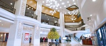 Rosedale Hotel & Suites