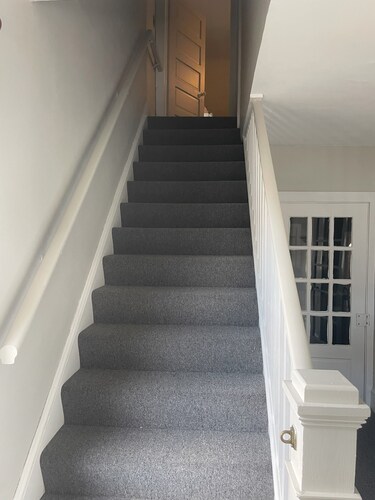 2-bedroom 2nd Floor apartment in Mount Joy with off street parking