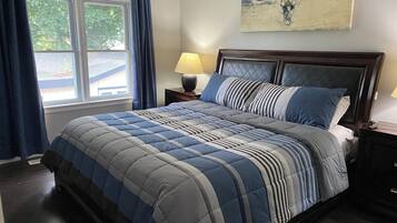 2 bedrooms, desk, iron/ironing board, free WiFi