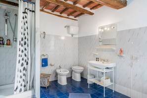 Een douche, een bidet