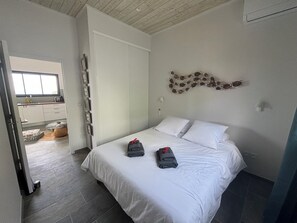 2 bedrooms, desk, iron/ironing board, travel crib - CAP KARAIB 2 bedroom villa (Les Anses-d'Arlet)