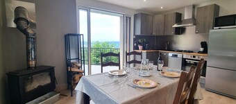 Renovated cottage with terrace and pets allowed in Saint-Chamond